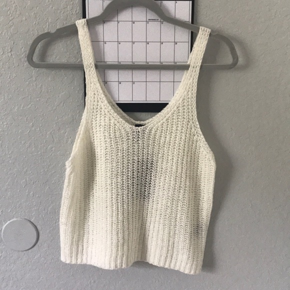 MOON AND MADISON CROCHET TOP! - Picture 3 of 3